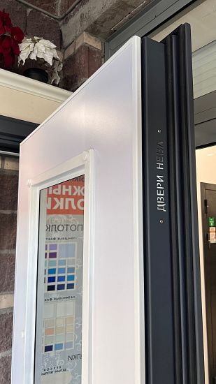 Входная дверь  