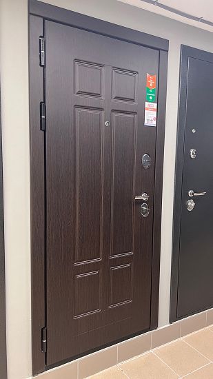 Входная дверь  