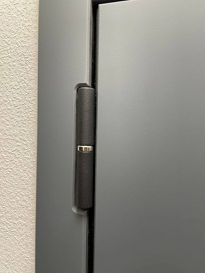 Входная дверь  