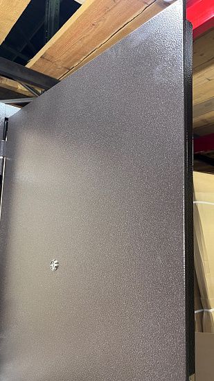 Входная дверь  