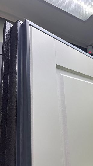 Входная дверь  